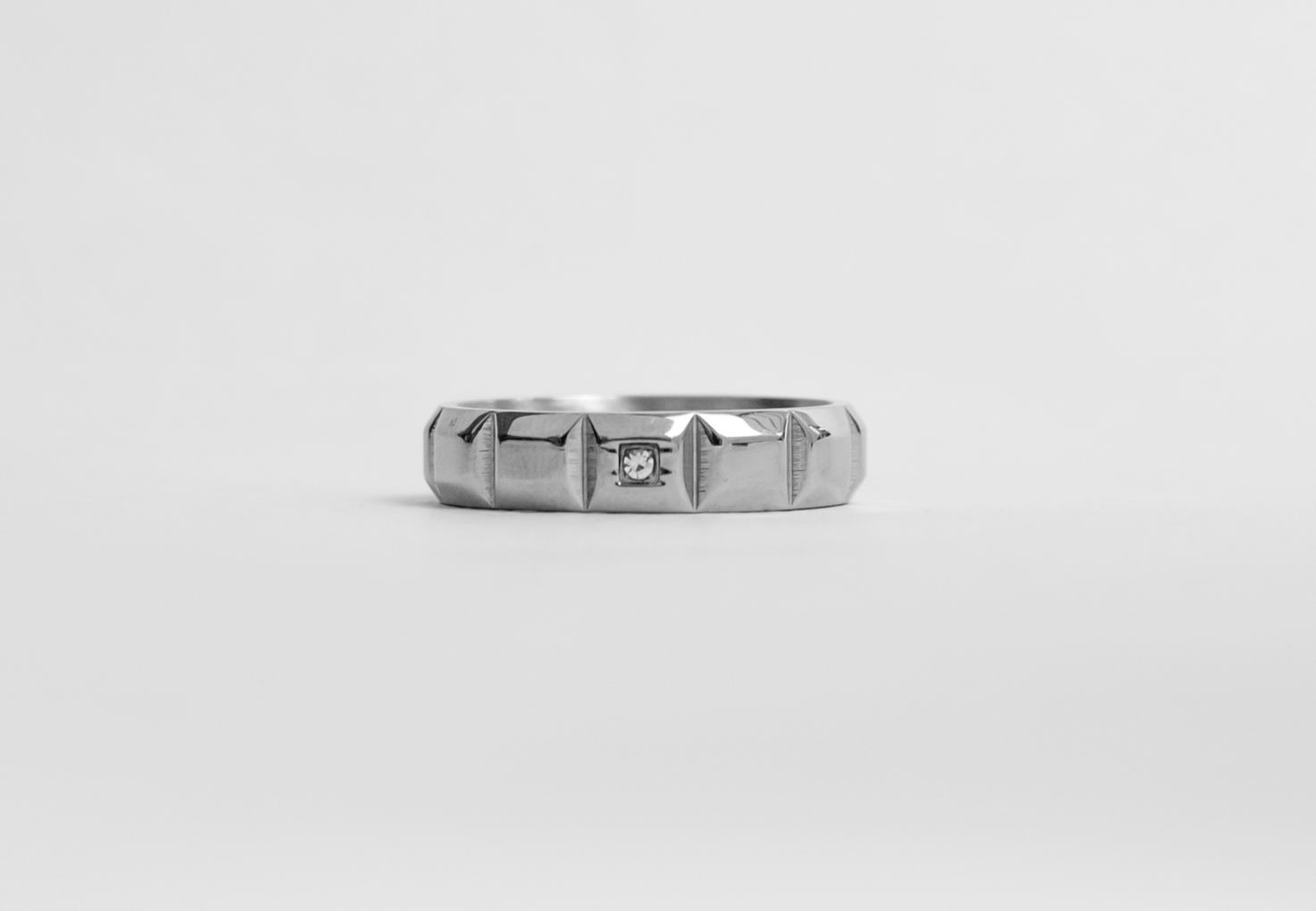 Diamond ring