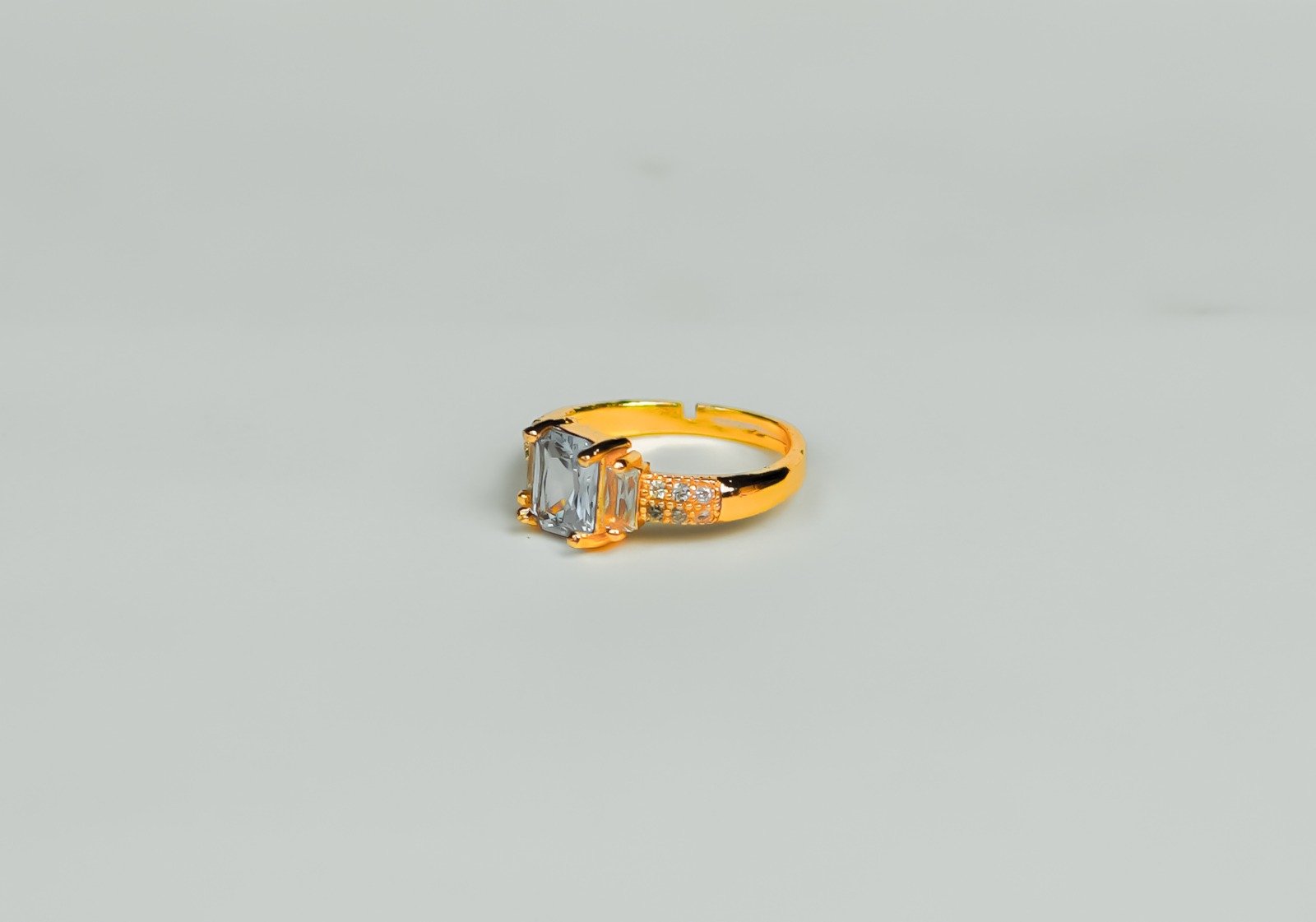 Tri Gold - Image 3